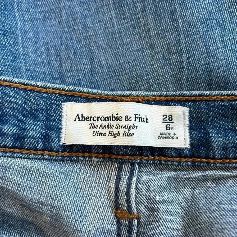 Abercrombie & Fitch the Ankle Straight Ultra High Rise Jeans Distressed Sz 28/6 - Picture 6 of 6